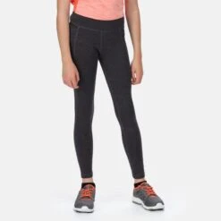 Regatta Atkin II Legging De Fitness Pour Fille - Gris Foncé -Promos Regatta || Quechua || Dare 2b Boutique atkin ii legging de fitness pour fille gris fonce 4