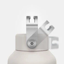 Quechua Gourde Inox 1L Avec Bouchon à Vis Pour La Randonnée - Blanc 16 Quechua Gourde Inox 1L Avec Bouchon à Vis Pour La Randonnée - Blanc -Promos Regatta || Quechua || Dare 2b Boutique gourde inox 1l avec bouchon a vis pour la randonnee blanc 4