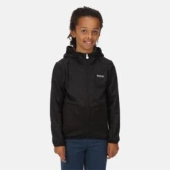 Regatta Junior Highton Polaire De Marche Zippé Pour Enfant - Noir -Promos Regatta || Quechua || Dare 2b Boutique junior highton polaire de marche zippe pour enfant noir 4