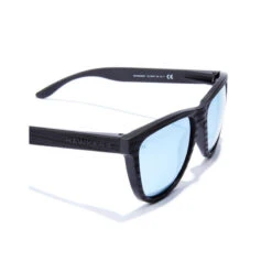 HAWKERS Lunettes De Soleil Pour Homme Et Femme POLARIZED BLUE CHROME - ONE CARBON FIBER 13 HAWKERS Lunettes De Soleil Pour Homme Et Femme POLARIZED BLUE CHROME - ONE CARBON FIBER -Promos Regatta || Quechua || Dare 2b Boutique lunettes de soleil pour homme et femme polarized blue chrome one carbon fiber 5