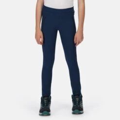 Regatta Pentre Pantalon De Randonnée Pour Enfant - Marine Moyen -Promos Regatta || Quechua || Dare 2b Boutique pentre pantalon de randonnee pour enfant marine moyen 4