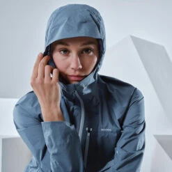 Quechua Veste Imperméable Ultra Légère De Randonnée Rapide - FH500 Rain - Femme Bleu 10 Quechua Veste Imperméable Ultra Légère De Randonnée Rapide - FH500 Rain - Femme Bleu -Promos Regatta || Quechua || Dare 2b Boutique veste impermeable ultra legere de randonnee rapide fh500 rain femme bleu 2